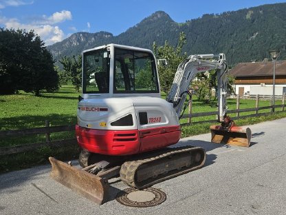 Bild 8:Takeuchi TB240 mit Martin Powertilt, TB 240 Bagger, Löffel