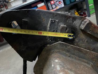 Bild 4:Hydraulischer Schnellwechsler und Löffelset Volvo/Pel Job