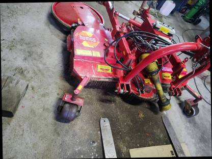 Bild 3:Scheren-Sichelmulcher 4 m