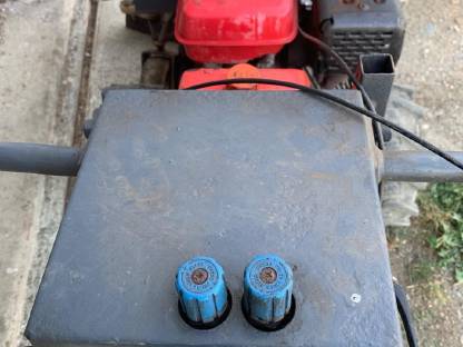 Bild 2:Spaltenschieber mit Einstreugerät