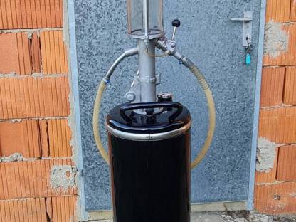 Bild 5:2-Takt Horn Zapfsäule Tankstelle