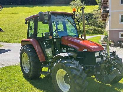 New Holland L 75 / 85