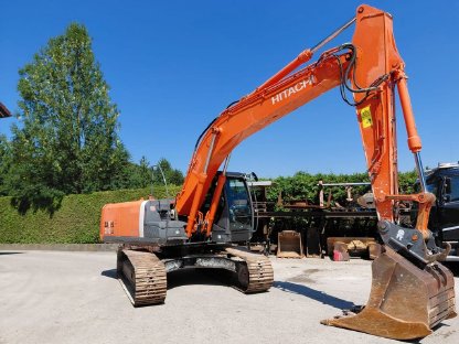 Bagger Hitachi ZX210-3