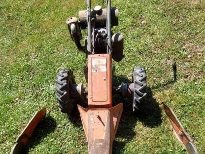 Bild 2:Motormäher Reform 111