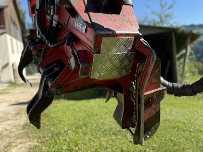 Bild 5:Bagger mit Schubharvester JCB 8060