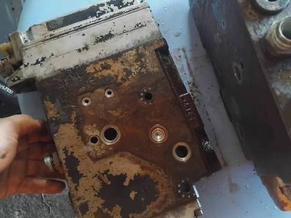 Bild 3:DW Steuergeräte für CVT, CVX, Tier 3