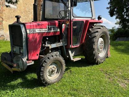 Traktor Massey Ferguson 565