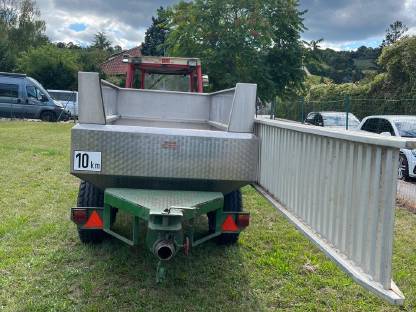 Bild 2:Fuhrmann Lesewagen