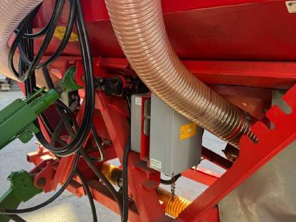 Bild 5:Kverneland DF 2 Fronttank