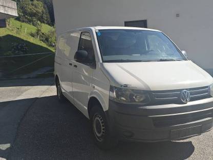 Bild 2:VW T5 4Motion mit Werkstattausbau