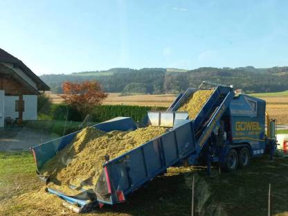 Bild 2:Silomaisballen