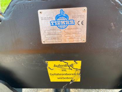 Bild 5:Ritter Frontladergreifer 4,5t, 1.300mm