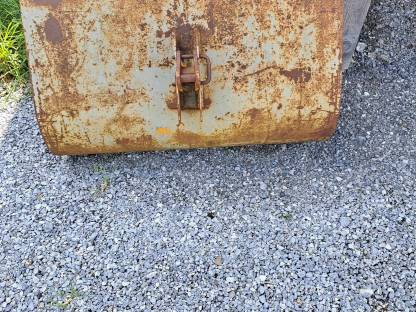 Bild 2:Frontladerschaufel