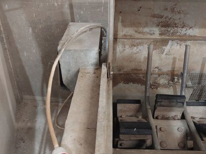 Bild 4:Schweinebrühmaschine