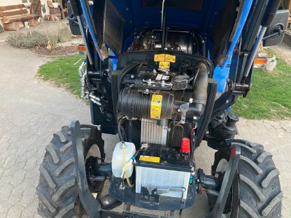 Bild 2:Iseki Kompakttraktor Typ TLE 3410 mit mech. Schaltgetriebe