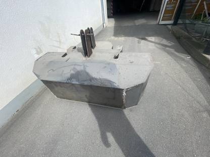 Bild 4:Frontgewicht Hecke