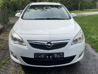 Opel Astra Sportstourer Kombi Diesel