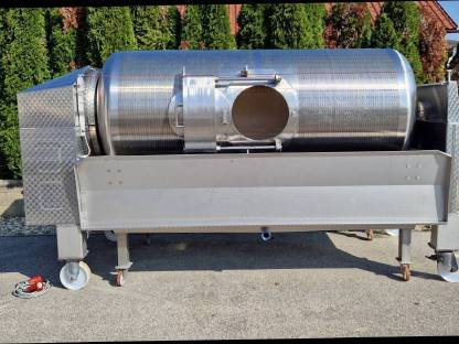 Bild 3:Weinpresse Defranceschi 3.500