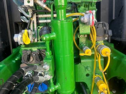 Bild 2:John Deere Hydraulischer Oberlenker 6130r