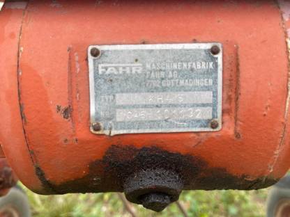 Bild 2:Verschieden Anbaugeräte