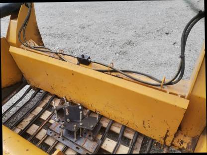 Bild 2:Mammut Siloschneidzange SC 195