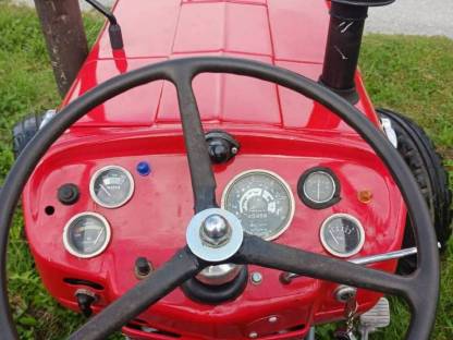 Bild 7:Massey Ferguson 135