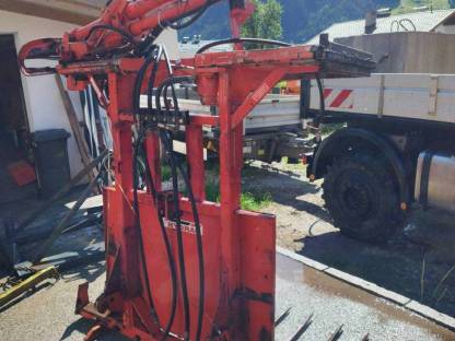 Bild 4:Hydrac Spatenschneider