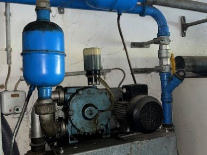 Bild 3:Rohrmelkanlage DeLaval