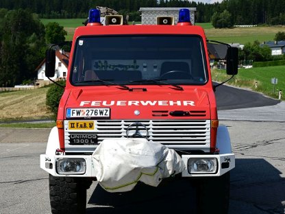Bild 3:Mercedes-Benz Unimog 1300L - Feuerwehr