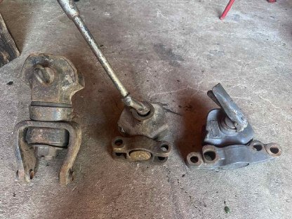 Bild 9:Massey Ferguson Zugmaul