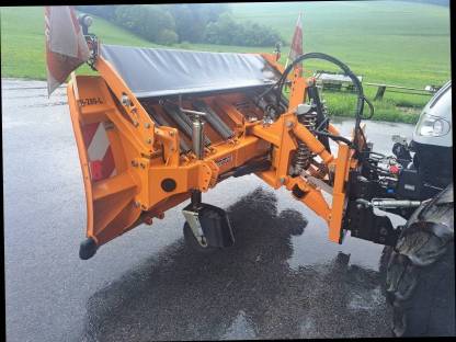 Bild 4:Hydrac U-280 Schneepflug