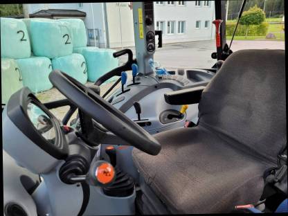 Bild 6:New Holland T4.55