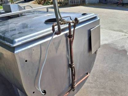 Bild 3:Milchtank Milchwanne