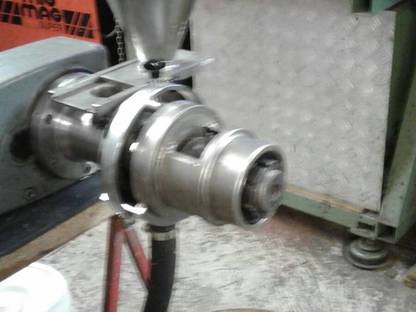 Bild 3:Gebrauchte Ölpresse Schneckenpresse