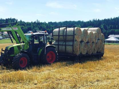 Bild 2:Land- Forstwirtschaftliches Lohnunternehmen