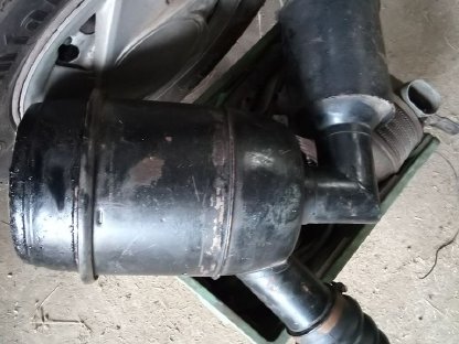 Bild 2:Vorderbau mit Motor von Steyr LKW 480