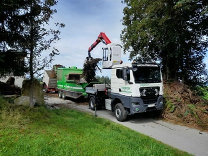 Bild 3:Übernehme Schredderarbeiten