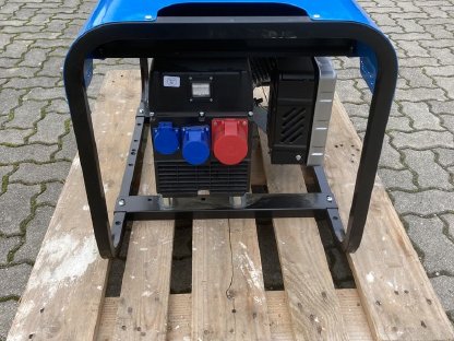Bild 5:Notstromaggregat CX7000T