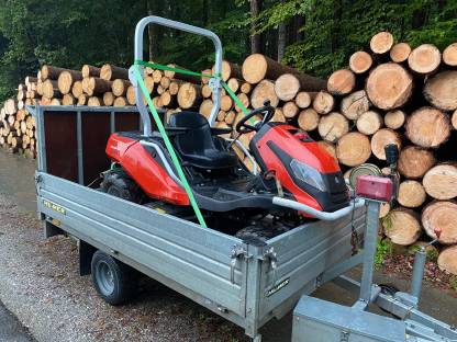 Bild 2:Mulcharbeiten, Hochgrasmähen