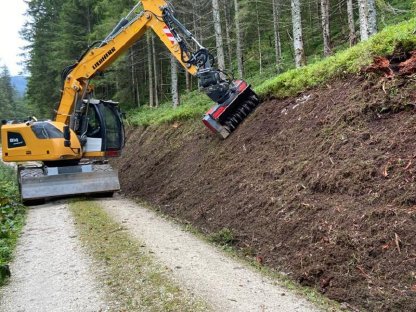 Bild 7:Böschungspflege