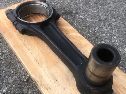 Bild 4:Pleuelstangen von Steyr 658