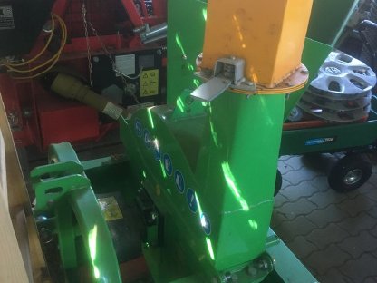 Bild 7:Holzschredder