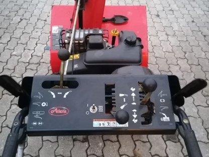 Bild 3:Ariens 1332 LE Schneefräse