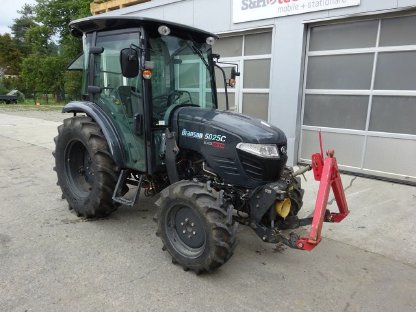 Branson 5025 Traktor