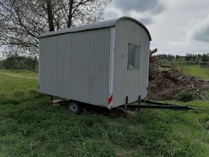 Bild 2:Bauwagen