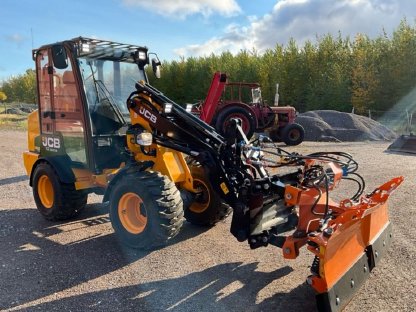 JCB 403 Plus