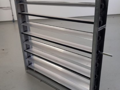 Bild 2:Heubelüftung Bypassklappe 800x800 mm