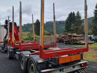 Rungenanhänger LKW Schwarzmüller