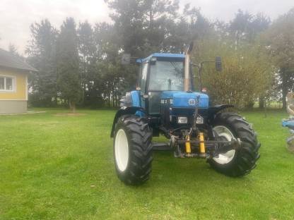 Verkaufe New Holland 7840