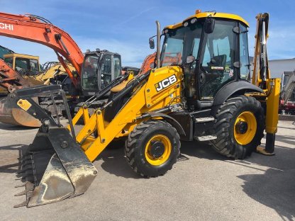 JCB 3CX T4F, Hyd. S.W., Palettengabel, 3.800 Std.